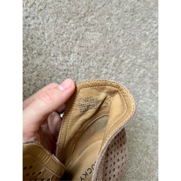 Lucky Brand Larise Tan Perforated Suede Ankle open toe Booties Size 8.5 - Picture 7 of 13
